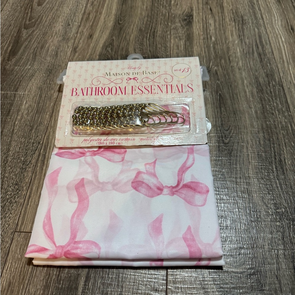 Maison De Base 13pc Shower Curtain & Hooks Set White Pink Bow Print Polyester